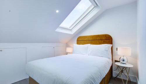 One-bedroom Loft Apartment 