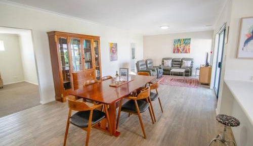 Four-Bedroom Holiday Home