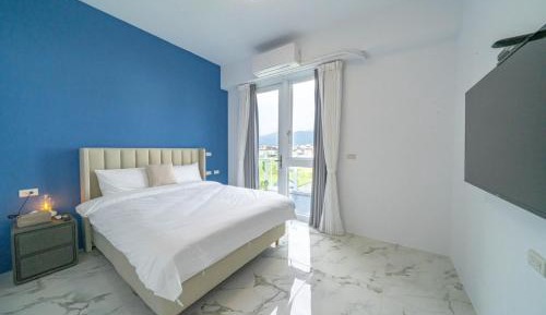 Deluxe Double Room with Balcony and Sea View