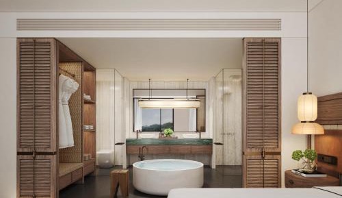 1 King Standard With Bath And Courtyard
