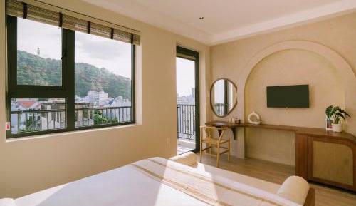 King Room with Balcony