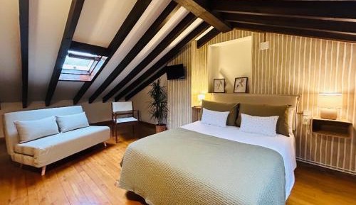 Triple Room with Private Bathroom