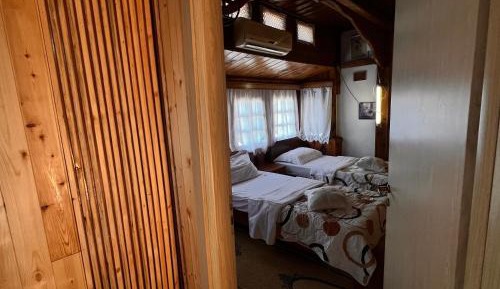 Family Room with Side Sea View