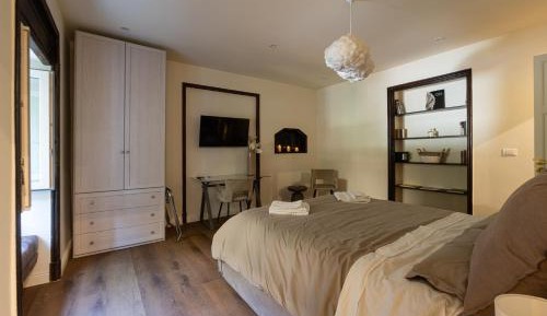 Two-Bedroom Deluxe Apartment
