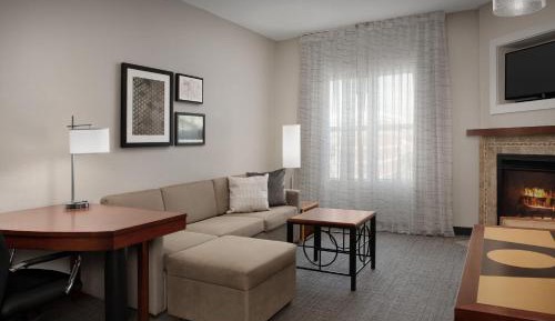 One-Bedroom Suite