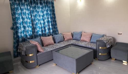 Deluxe Room (2 Adults + 1 Child)