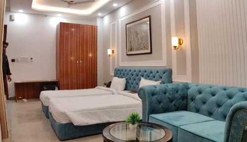 Superior Double or Twin Room with Mountain View