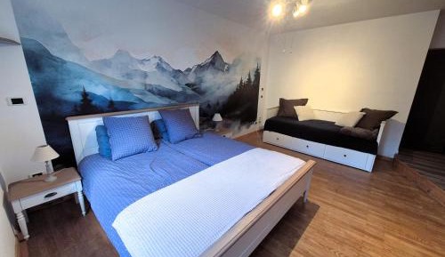 Quadruple Room with Private Bathroom