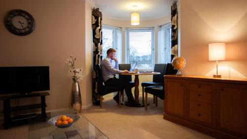 Deluxe Two-Bedroom Apartment