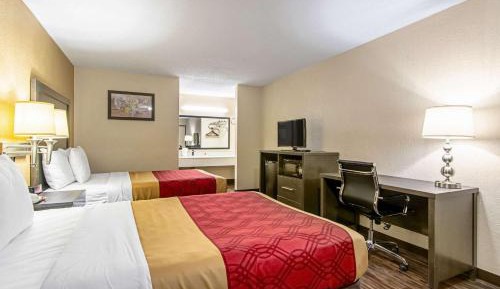 Double Room with Two Double Beds - Smoking