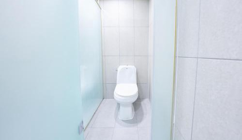 Single Room with Shared Bathroom ( Male Only )