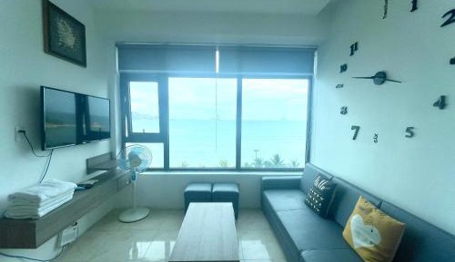 Two-Bedroom Apartment with Sea View