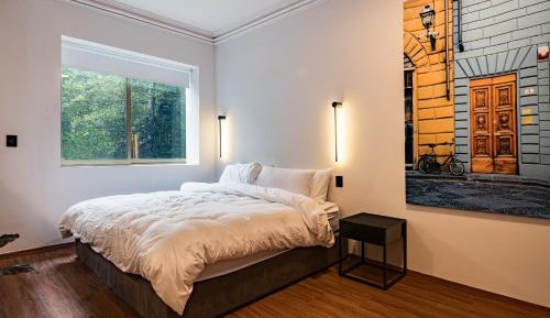 One-Bedroom Superior Apartment