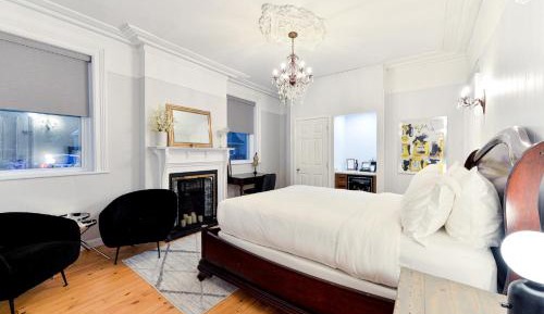 Deluxe Double Room with Shower