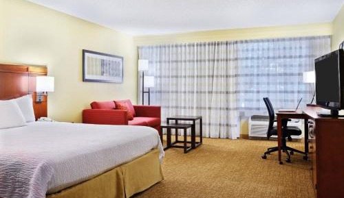 Corner King Room with Sofa Bed