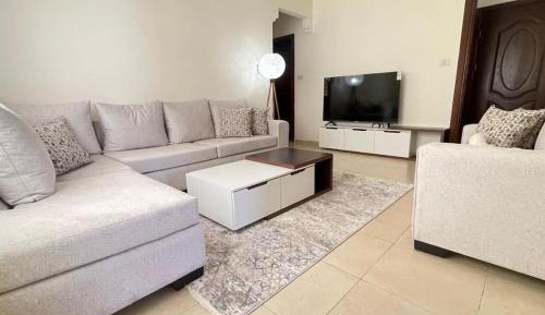 Three-Bedroom Deluxe Apartment