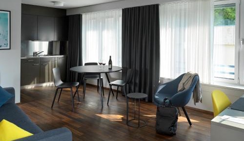 Standard Double Suite