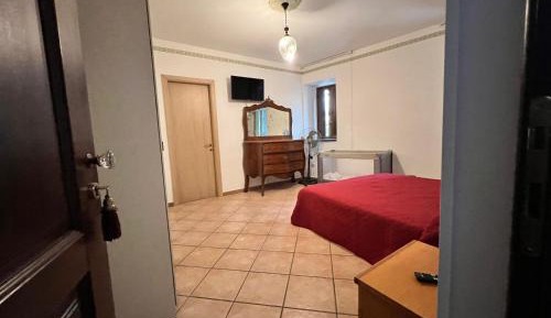 Deluxe Double or Twin Room with Mountain View