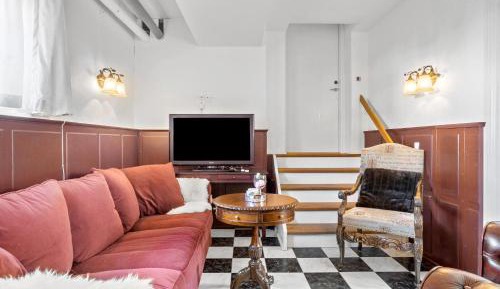 Four-Bedroom Apartment