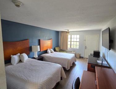 Double Room with Two Double Beds - Non-Smoking