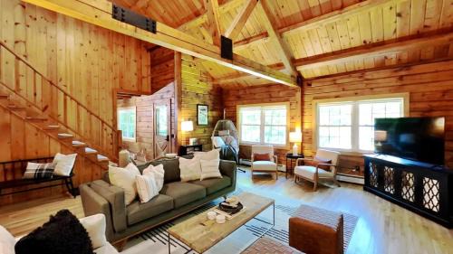 Four-Bedroom Holiday Home