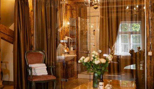 Boutique Family Room