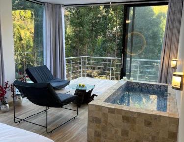 Twin Room with Mountain View
