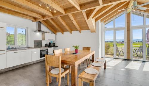 Superior One-Bedroom Apartment with Balcony