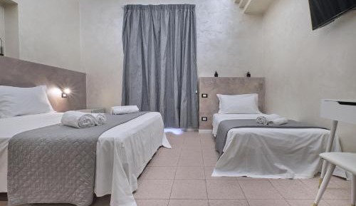 Triple Room with Private Bathroom
