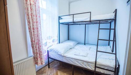 Triple Room with Shared Toilet