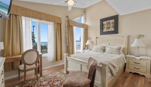 Double Room with Lake View