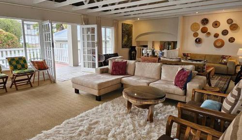Three-Bedroom Holiday Home 