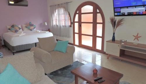 Suite with Private Pool