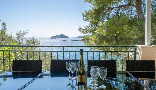 Five-Bedroom Holiday Home