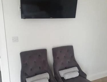 Deluxe Double Room (2 Adults + 1 Child)