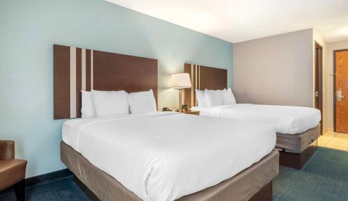 Queen Room with Two Queen Beds - Disability Access