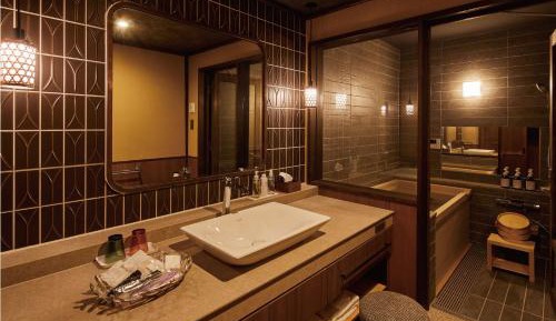 Twin Room with Private Bathroom