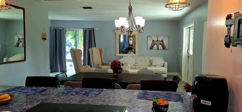 Three-Bedroom Holiday Home 