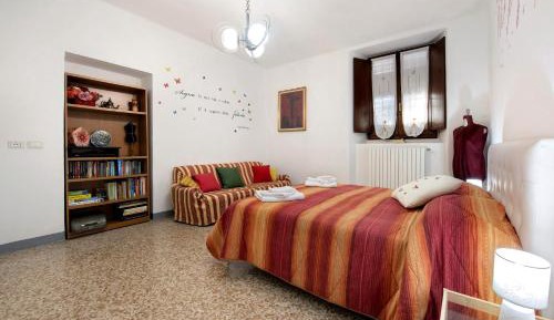 Superior One-Bedroom Apartment