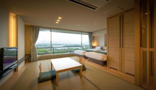 Family Room with Sea View