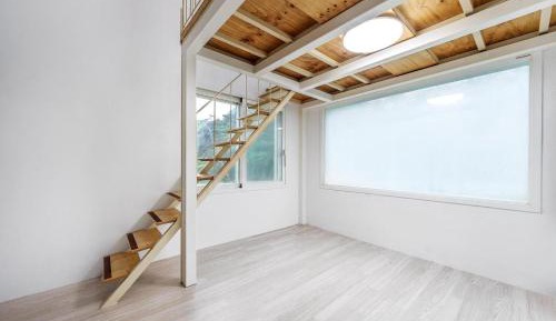 Studio 2