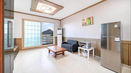 Studio 1