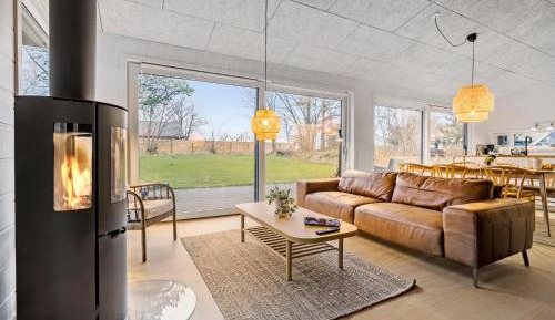 Three-Bedroom Holiday Home 