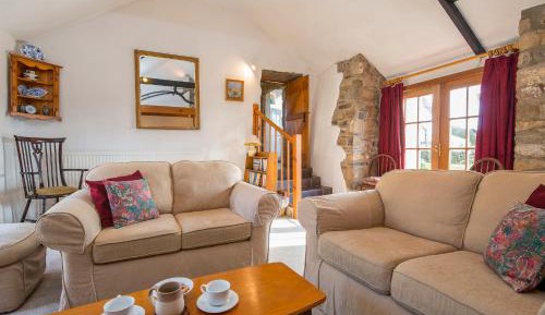 Two-Bedroom Holiday Home
