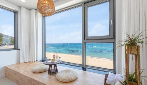 Double Room with Sea View 5