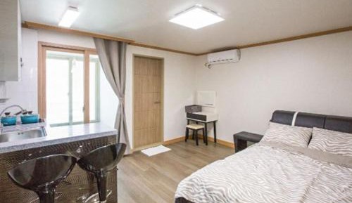 Double Room 5