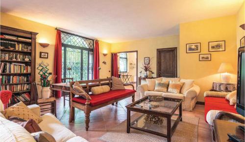 Four-Bedroom Holiday Home