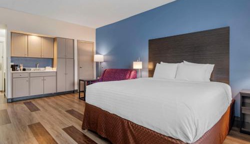 King Room with Sofa Bed