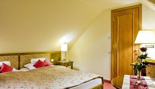 Deluxe Suite (2 Adults)