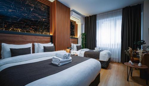 Economy Triple Room